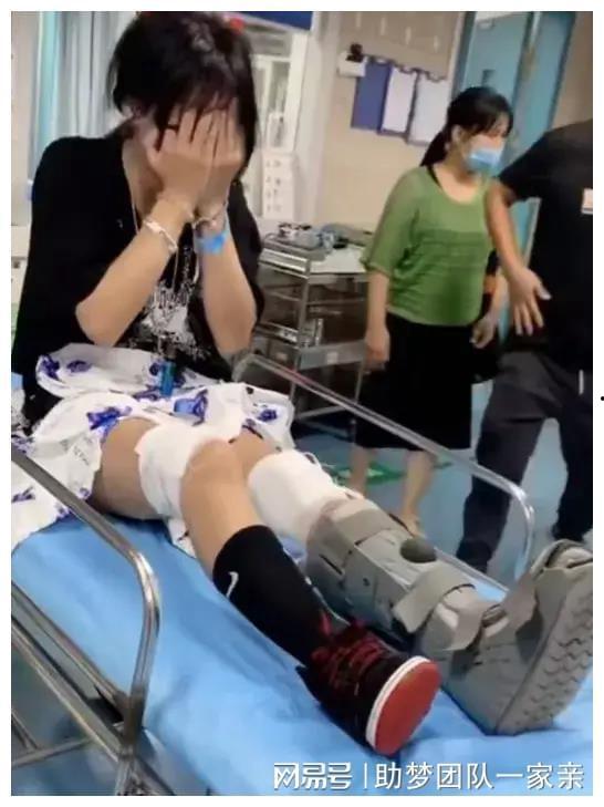 石膏女在线视频,揭秘网络红人的崛起与争议