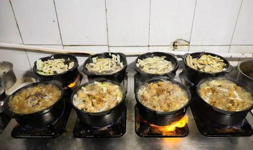 砂锅老板在线视频,传统美食制作背后的故事  第1张